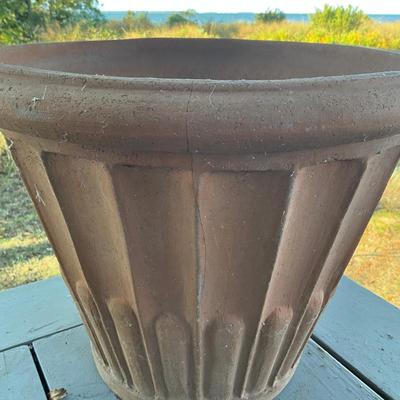 Sale Photo Thumbnail #254: Has one crack, see photos
Measures: 12.5" high x 16.5" diameter
