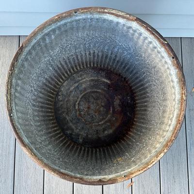 Sale Photo Thumbnail #291: Used as a side table for outdoor patio
Measures: 20.5" high x  19" diameter