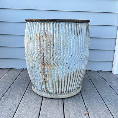 Sale Photo Thumbnail #288: Used as a side table for outdoor patio
Measures: 20.5" high x  19" diameter