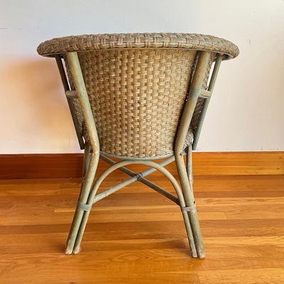 Sale Photo Thumbnail #348: Overall good condition, some paint is fading, small damage to rattan, see photos
Measures: 26.5" wide x 20" seat height x 18.5" seat depth x 31.25" high