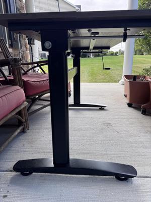 Adjustable height table