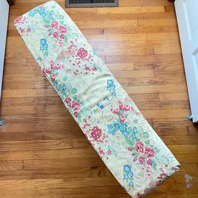Sale Photo Thumbnail #515: Measures: 38" wide x 10" deep x 17" high x 19.5" high with cushion