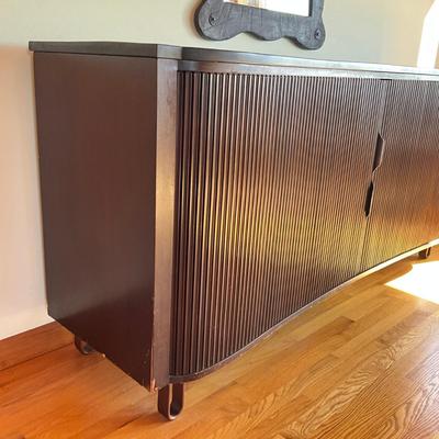 Sale Photo Thumbnail #538: Has adjustable shelves, has damage to front right and left corner, top is solid slate
Piece of veneer on the left bottom corner is coming off and it seems the feet have been replaced and are the original. Please refer to photos.
Measures: 6'7.5" wide x 22