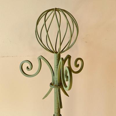 Sale Photo Thumbnail #566: Green cracle paint
Measures: 64.5" high x 12" diameter (top) x 18" diameter (bottom)