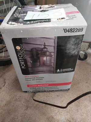 MOTION ACTIVATED WALL LANTERN