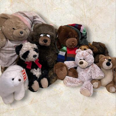 Sale Photo Thumbnail #555: Another Lot of Teddy Bears! Life, Bombay Mei Ying (aged and loved), Mary Meyer, Gund, North American Bear Co, Wallace Berry- in mixed condition from excellent to loved!
