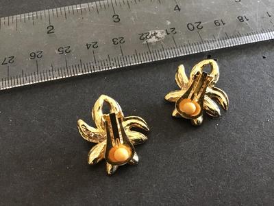 Vintage Clip on Earrings