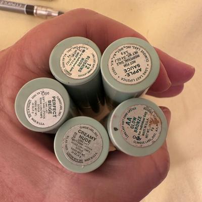 Sale Photo Thumbnail #789: Clinique Lot of Makeup! Eyeshadows, Lipsticks, Etc. See pics for what's included- most hardly used!