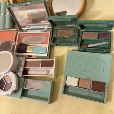 Sale Photo Thumbnail #788: Clinique Lot of Makeup! Eyeshadows, Lipsticks, Etc. See pics for what's included- most hardly used!
