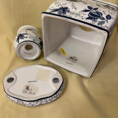 Sale Photo Thumbnail #799: Waverly 3 Piece Vanity Bathroom Set Blue Flowers on White- great condition!