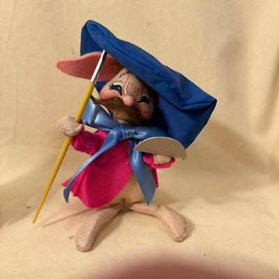 Sale Photo Thumbnail #863: Annalee Vintage Mobilitee Dolls #2: French Artist Mouse (?) Meredith, NH USA 1993 - great condition