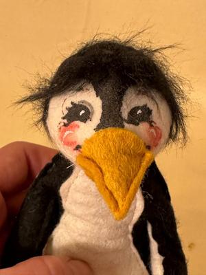 Sale Photo Thumbnail #875: Annalee Vintage Mobilitee Dolls #3: Penguin with Baby, Meredith, NH USA 1993- 7" tall - great condition