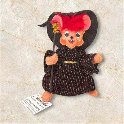 Sale Photo Thumbnail #876: Annalee Vintage Mobilitee Dolls #4 Witchie Mouse, Meredith, NH USA 2000 - great condition
