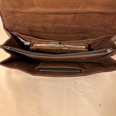 Sale Photo Thumbnail #912: Brown Real Alligator Clutch Handbag - It's Got Claws! This one is most unusual- what a conversation piece, ladies! And in great shape! 10" x 6"