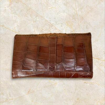 Sale Photo Thumbnail #906: Brown Real Alligator Clutch Handbag - It's Got Claws! This one is most unusual- what a conversation piece, ladies! And in great shape! 10" x 6"