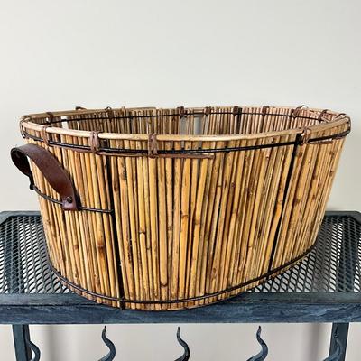 Sale Photo Thumbnail #668: Does have damage to top, side & bottom of basket
Measures: 23" long x 18.25" deep x 9.5" high