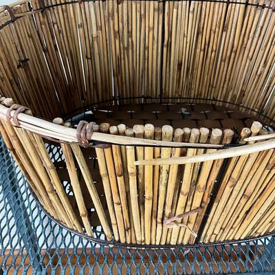Sale Photo Thumbnail #665: Does have damage to top, side & bottom of basket
Measures: 23" long x 18.25" deep x 9.5" high