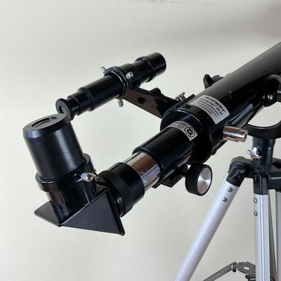 Sale Photo Thumbnail #684: Comes with k10mm lens, tripod is collapsible
very good condition