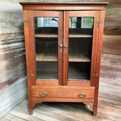 Sale Photo Thumbnail #692: One drawer at bottom
Measures: 36.5" wide x 54" high x 20.5" deep