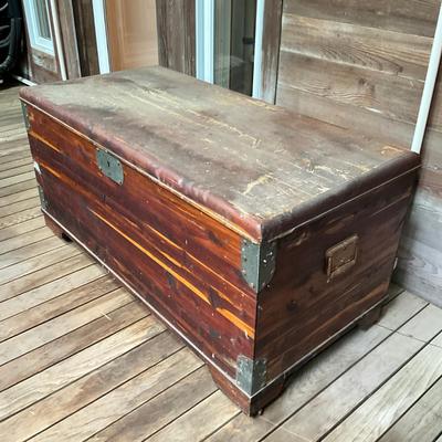 Sale Photo Thumbnail #708: Made in Long Island City, New York
Dovetail Joints, on caster wheels
Measures: 4' wide x 23.5" deep x 24" high