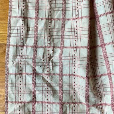 Sale Photo Thumbnail #748: Comes with vintage curtains
One side of curtains has fade and a hole
Measures: 5'9" long