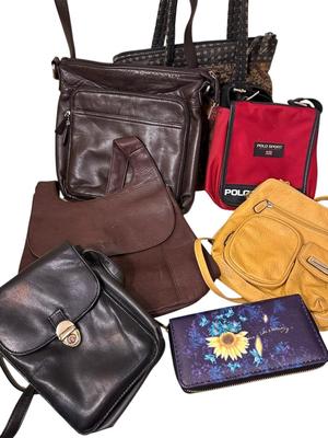 Sale Photo Thumbnail #947: Mixed Handbag Lot of 7
