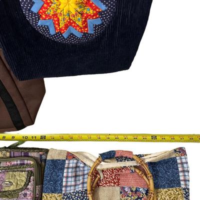 Sale Photo Thumbnail #964: Country Quilted Patterns +The Perfect Pocketbook Handbag Lot of 5- all in very good condition (except the inside of the patchwork one has spots, but cool handles!)