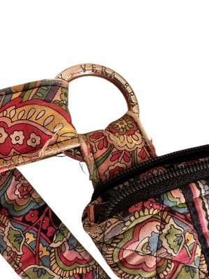 Sale Photo Thumbnail #1004: Vera Bradley Quilted Handbag- a little wear around the rings as shown in photo, otherwise great condition