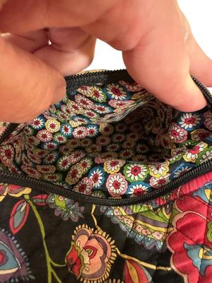 Sale Photo Thumbnail #1002: Vera Bradley Quilted Handbag- a little wear around the rings as shown in photo, otherwise great condition