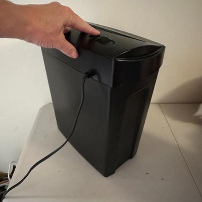 Sale Photo Thumbnail #1098: Fellowes W-6C paper Shredder Tested/Works