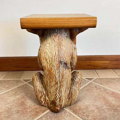 Sale Photo Thumbnail #841: Made of pine wood
Measures: 20.25" high x 14" wide x 12.5" deep