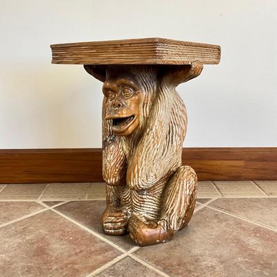 Sale Photo Thumbnail #839: Made of pine wood
Measures: 20.25" high x 14" wide x 12.5" deep