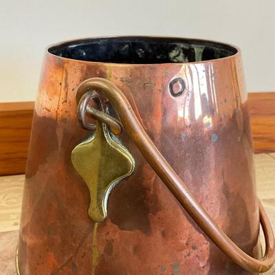 Sale Photo Thumbnail #852: Measures: 15.5" high x 12" diameter
show a little damage by the finial on the lid