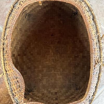 Sale Photo Thumbnail #879: From Northern Thailand
Measures: 16" wide x 12" deep x 16.5" high