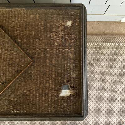 Sale Photo Thumbnail #1066: Has a lot of damage, very weathered, refer to photos
Measures: 27.5" wide x 18" deep x 17.25" high