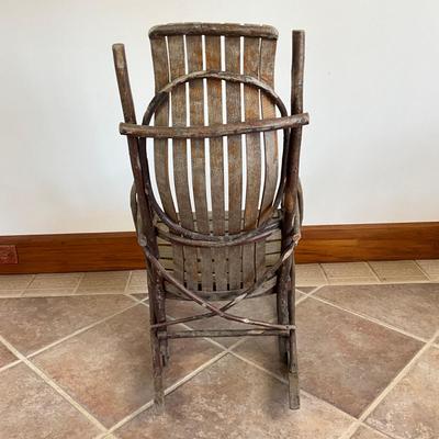 Sale Photo Thumbnail #1083: Measures: 30.5" high x 25" deep x 16" wide x 13.5" seat depth x 12" seat height