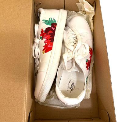 Sale Photo Thumbnail #1389: Lot of 5 Womens Shoes in Boxes All Size 10M- from new to lightly used condition, Bass/Enzo Angiolini,