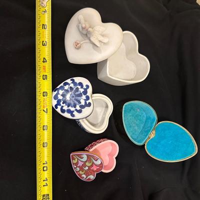 Lot of 4 Trinket Boxes Shaped Like Hearts