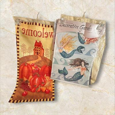 Lot of Lotsa Seasonal Yard Flags