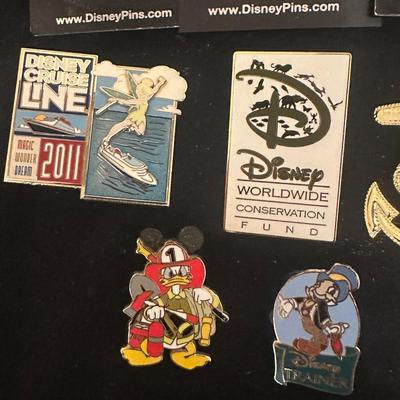 Lot of Disney Pins! and a Goofy Note Pad