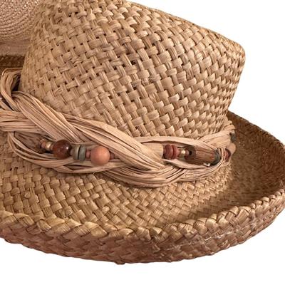 Lot of 3 Women's Straw Hats and a Cute Hat Box