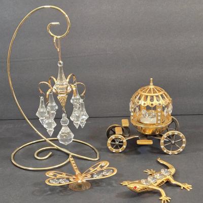 LOT 101D: Gold-tone and Glass Mini Chandelier, Pumpkin Coach, Dragonfly, and Lizard