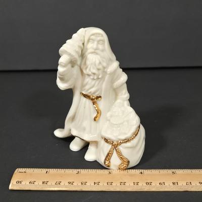 LOT 104D: Lenox 3 Qt. Round Baker, Christmas Tree Plate, Holiday Bowl, and Santa Figurine