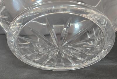 LOT 106D: Crystal Punchbowl with 6 Matching Cups