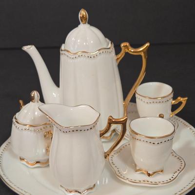 LOT 109D: Mikasa Pink Tulip Bowl, Lenox Cup and Saucer, Fitz and Floyd Trinket Box, and More