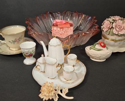 LOT 109D: Mikasa Pink Tulip Bowl, Lenox Cup and Saucer, Fitz and Floyd Trinket Box, and More