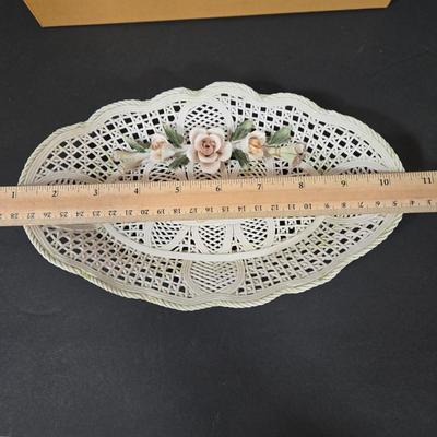 LOT 110D: Beautiful Vintage Porcelain Basket Plates