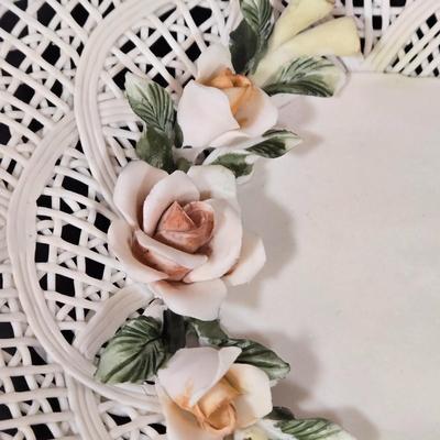 LOT 110D: Beautiful Vintage Porcelain Basket Plates