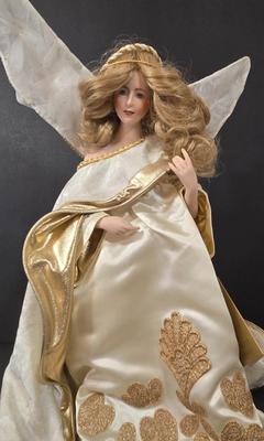 LOT 113D: Animated Angel and Franklin Heirloom Dolls Angel