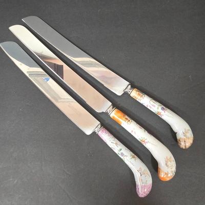 LOT 114D: Assorted Cutlery and Servings Utensils